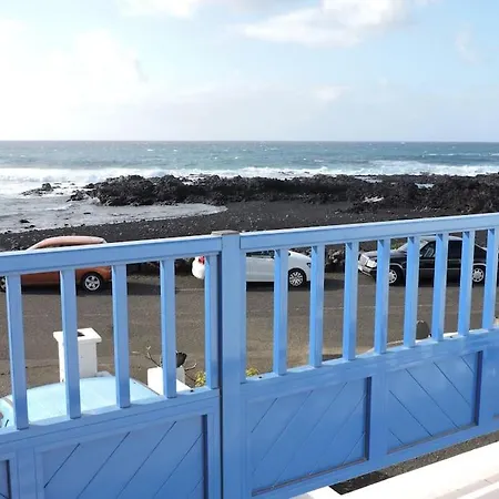 Casa Leyna Holiday home *