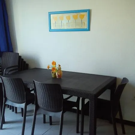 Casa Leyna بيت للعطل *